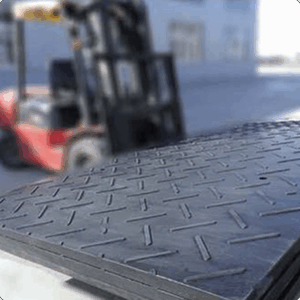 Tapetes temporales para caminos y placas de soporte